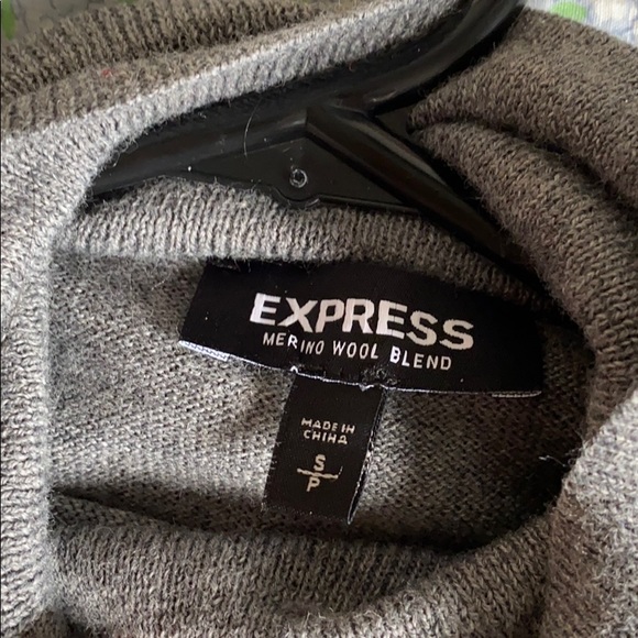 Sweater - Picture 2 of 4